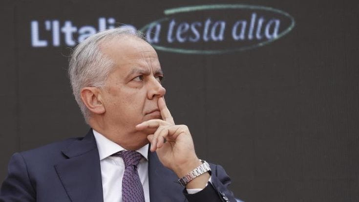 Piantedosi si blinda al Viminale. E Claudia Conte sparisce dalla rassegna stampa del ministero