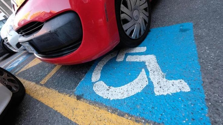 Divieto di discriminazione sul lavoro, vale anche per il genitore del figlio disabile