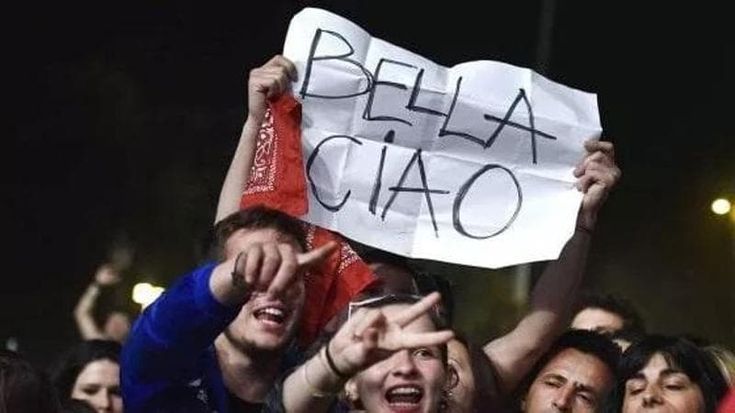 Legge sulla remigrazione, proteste a Napoli contro Casapound: “No alla deriva fascista”