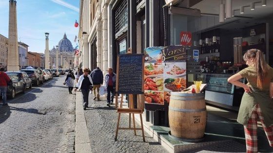Ristoranti di Roma, a tavola con la camorra: un business da 2 miliardi