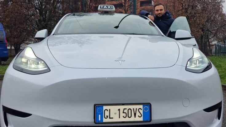 Aumenta il numero di taxi elettrici a Torino: in 25 viaggiano già a batteria