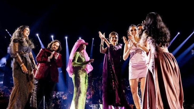Rihanna, Beyoncé e Jennifer Lopez. Quando le star suonano solo per (tanti) soldi