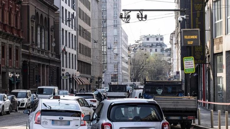 In arrivo l’aumento del ticket di Area C: salirà da 5 a 7 euro