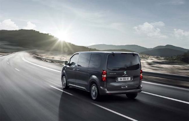 Peugeot e-Traveller, viaggiare è “elettrizzante”
