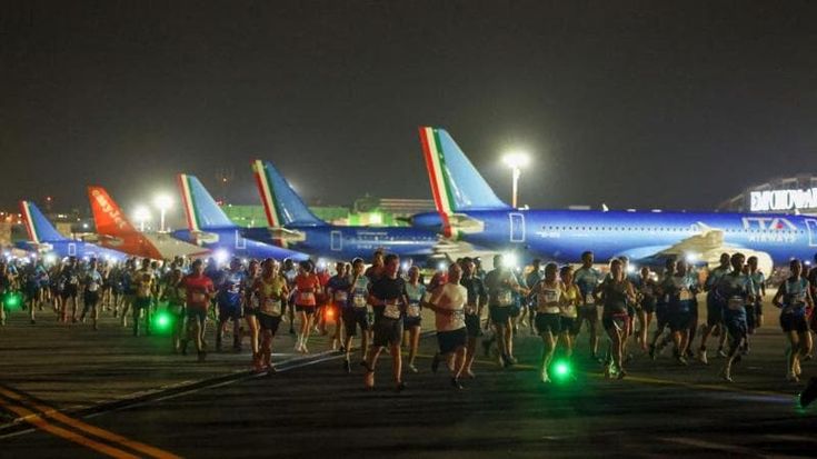 Milano Linate Runway, la corsa di notte sulla pista: “Così l’aeroporto si apre alla città”