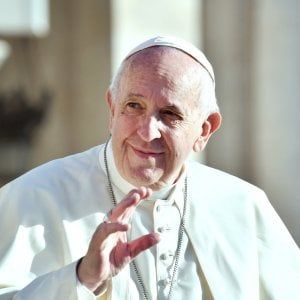 Papa Francesco a Bari, messa su corso Vittorio Emanuele. La Cei: "Mediterraneo per la pace"