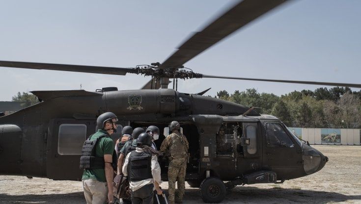 "Portateci via", rabbia e paura nella Kabul caduta in mano ai talebani