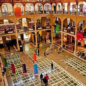 E la domenica si torna in Sala Borsa a Bologna
