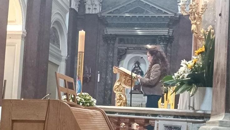 Funivia, i funerali di Carmine Parlato. La moglie Elvira: “Non è stata una fatalità”