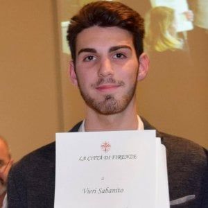 Firenze, premiato dal Comune il portiere che ha salvato il compagno di squadra