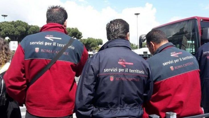 Roma, Atac: una guardia giurata affiancherà i controllori: "Più sicurezza a bordo dei mezzi pubblici"