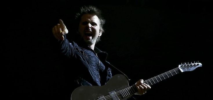 La notte dei droni del rock. A Roma in 35mila per i Muse 