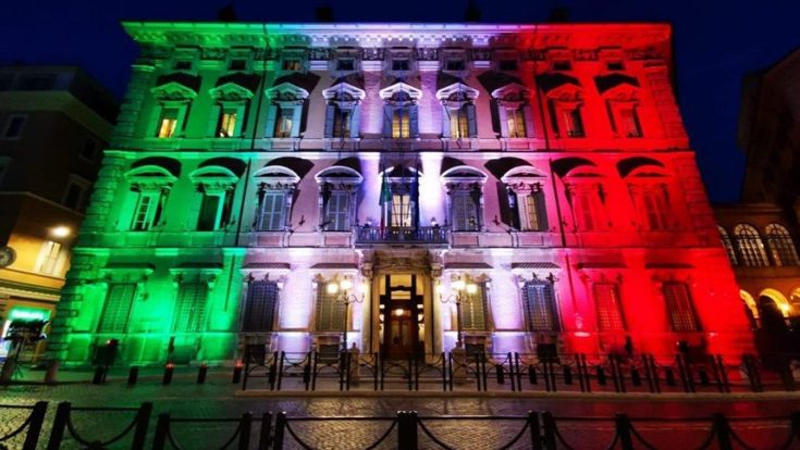 Pressing di Mattarella: "Governo e opposizioni devono collaborare”