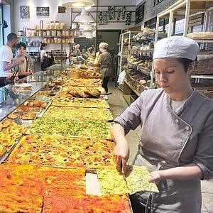 Sugli scaffali di Ficini ecco l'enciclopedia dei 100 pani d'Italia