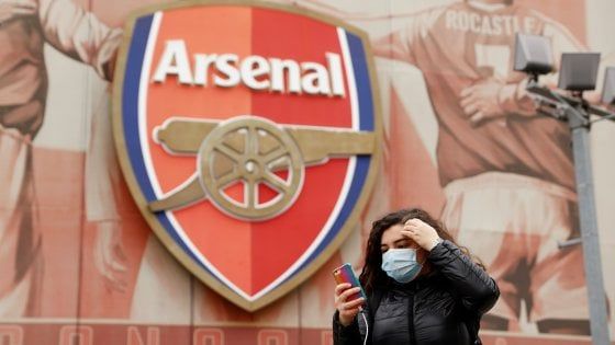 Coronavirus, Premier: positivi il tecnico dell'Arsenal e un attaccante del Chelsea