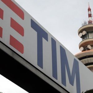 Tim soffre a Piazza Affari: pesano i numeri di Iliad e il giudizio di Exane