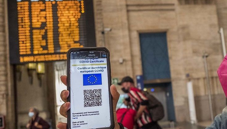 Flop delle proteste No Green pass: molti controlli ma pochi manifestanti