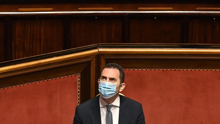 Sport, Spadafora non molla: l'ipotesi del decreto legge sul Coni