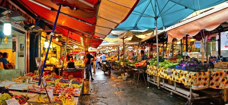 Alloggi per famiglie in difficoltà e una piazza del Carmine tutta nuova: così rinasce il sogno di Ballarò
