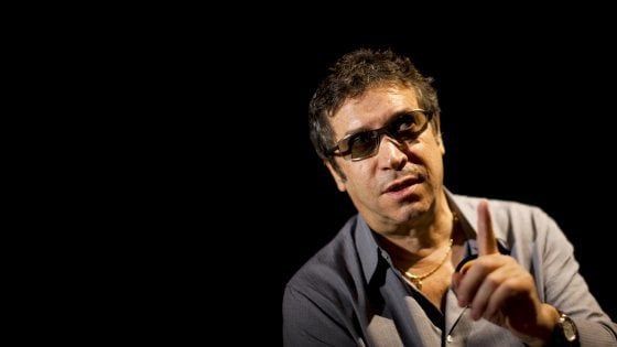 Teatro Festival, Dragone accusa: "Un festivaluccio, e quanti sprechi"
