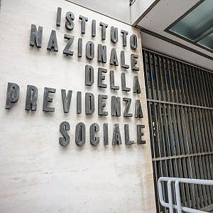 L'effetto del taglio degli sgravi: nuovi tempi indeterminati -39,5% a gennaio