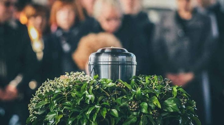I genovesi e il trapasso: sempre più laici. E soli: il 17% dei decessi è senza un funerale