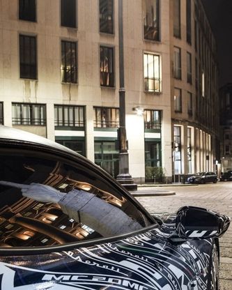 Cucù, spuntano le prime foto della Maserati MC20