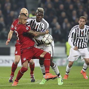 Torino, Vidal e la festa senza mogli: rimpatriata brasileira dopo la Juve