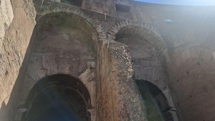 Andrea Moretti, telecamere e drone per ricostruire la caduta: sequestrati fune e documenti