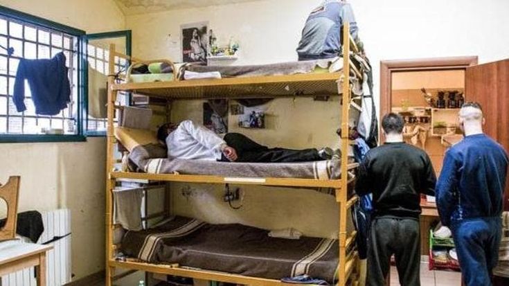 Emergenza carceraria, i detenuti aumentano e il livello di dignità nelle celle diminuisce