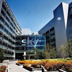 Senza Champions League gli abbonati Sky tornano a crescere