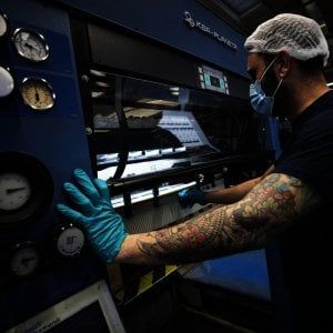 Confindustria: "Decreto liquidità positivo ma insufficiente". Aggiorna il calo del Pil: "Scenderà dell'8-10%"