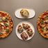 Continua l’invasione romana di Milano: ora arriva anche il re della pizza bassa e croccante