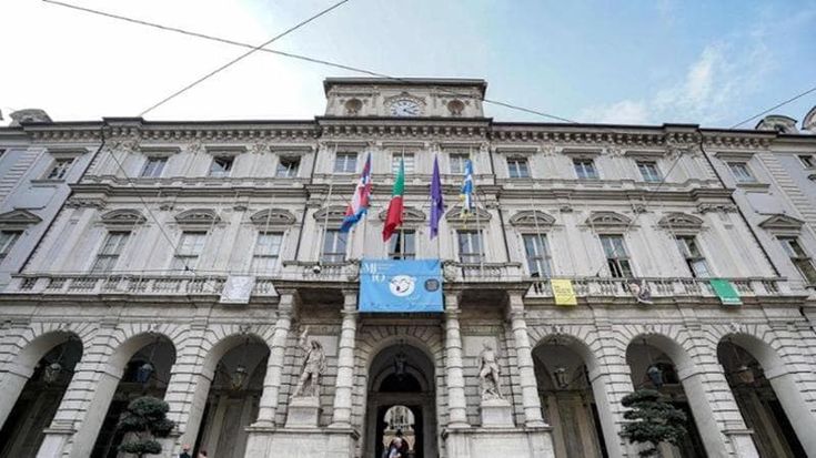 In consiglio comunale prove di campo largo: i 5 Stelle con il Pd danno via libera al piano casa