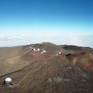 Hawaii, un maxitelescopio sulla montagna sacra dei nativi