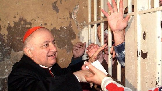 E' morto Dionigi Tettamanzi, l'arcivescovo di Milano dalla parte degli "ultimi": i funerali martedì in Duomo