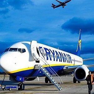 Muore a bordo dell'aereo, decollo annullato