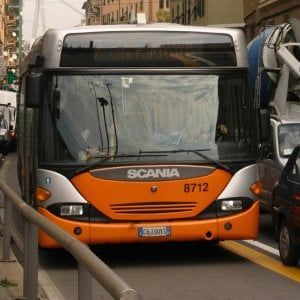 Manovra-bis, multe fino a 200 euro per chi è senza biglietto sull'autobus