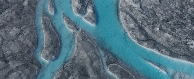 Groenlandia, fiumi scorrono sul ghiaccio: in un giorno via 10 miliardi di tonnellate d'acqua