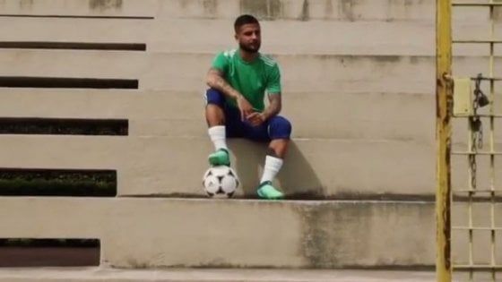 Napoli, svolta nei diritti d'immagine. Accordo con un colosso dello sport per la sponsorizzazione tecnica di Lorenzo Insigne