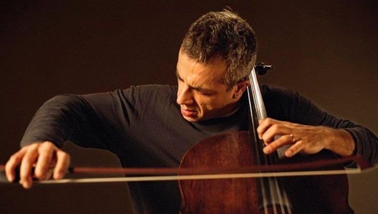 Il violoncellista Sollima: "Non suonerò a Mosca, la musica è sempre contro l'odio"