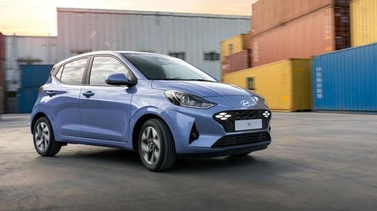 Auto “piccole” addio: nel 2023 solo cinque modelli sotto i 4 metri. Ecco le 10 più corte