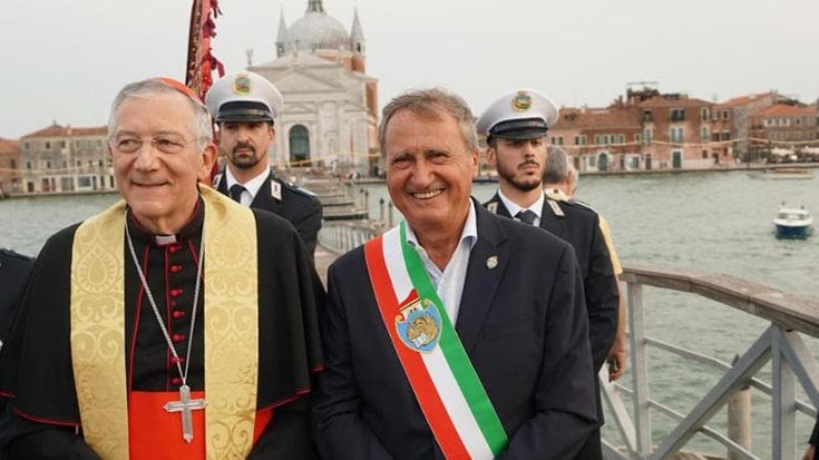 Tangentopoli a Venezia, chat con l’app Signal e riunioni senza telefono. Per il pm: “Vasto catalogo di anomalie”
