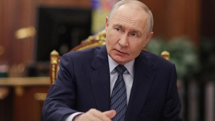 Guerra Ucraina - Russia, le news. “Putin prepara l’escalation”. Londra lancia l’allarme: “Possibili minacce esterne”