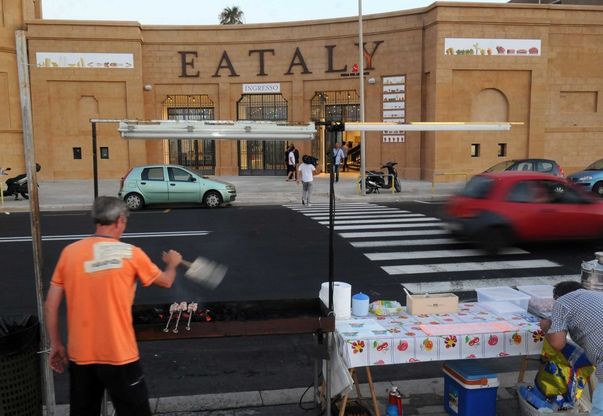 Fornacelle all'ingresso di Eataly