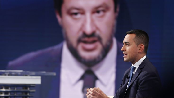 Lite sull’abuso di ufficio Salvini: “Blocca il Paese”. Di Maio: “Stronzate”