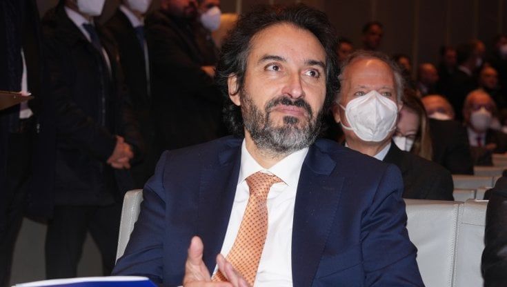 Francesco Billari, rettore dell'università Bocconi: "Gli studenti che protestano contro il caro casa hanno ragione. Costruiamo residenze nei grattacieli"