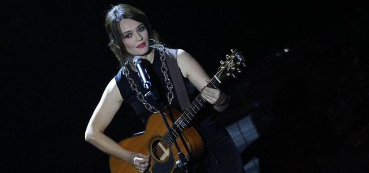 Carmen Consoli, fimmina rock: "Non toccatemi il festival, sono una nazional-popolare" 