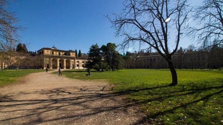 Tornano i concerti alle Scuderie Reali: nell’81 in 20 mila per Bennato