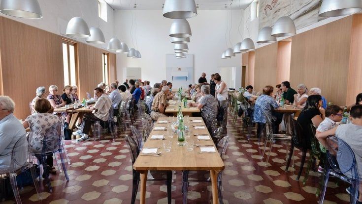 Povertà e coronavirus, il Fondo San Giuseppe ha aiutato duemila persone: "Uno strumento contro la disperazione"